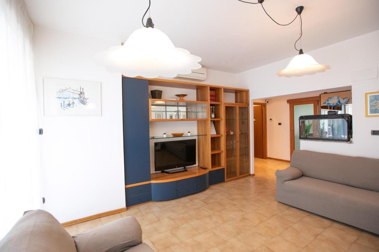 Mirea'S Rooms Ascoli Piceno Exterior foto